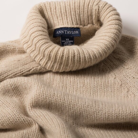 Ann Taylor Cashmere Turtleneck Sweater in Cream - Picture 4 of 4